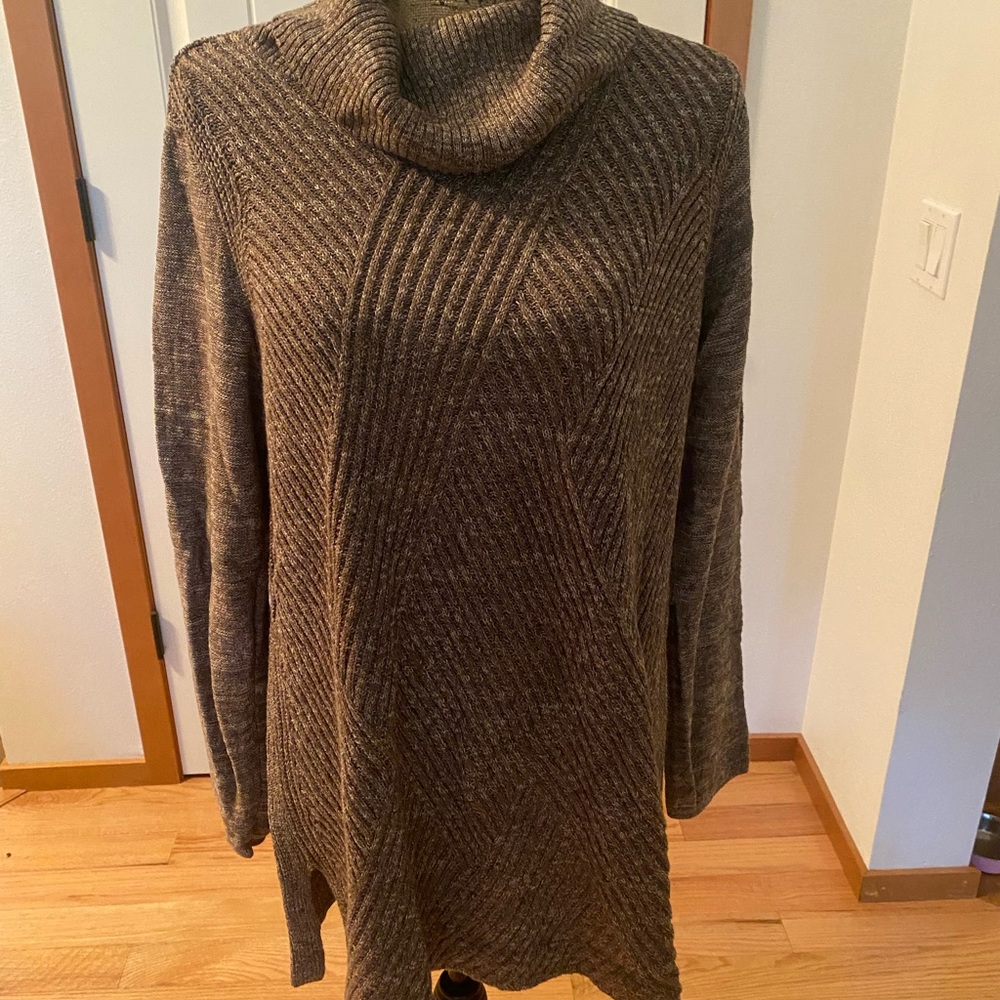 Nic + Zoe Sweater. Size XL NWOT